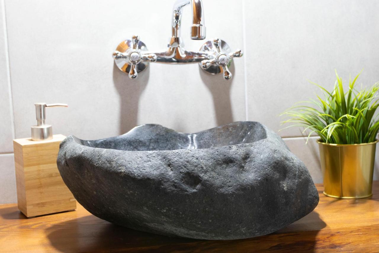 Rustic Home Tara Kaludjerske Bare Eksteriør bilde